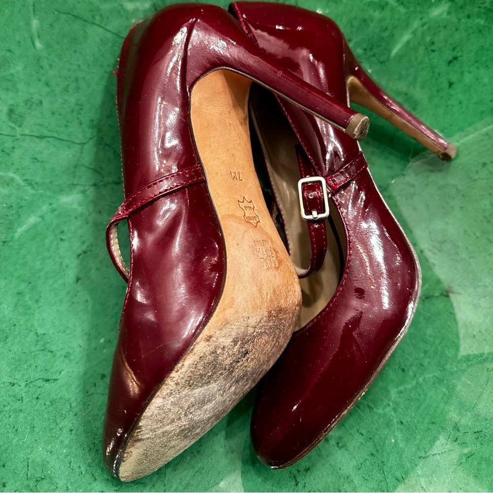 Saks fifth avenue shoes I good condition - Picture 6 of 6